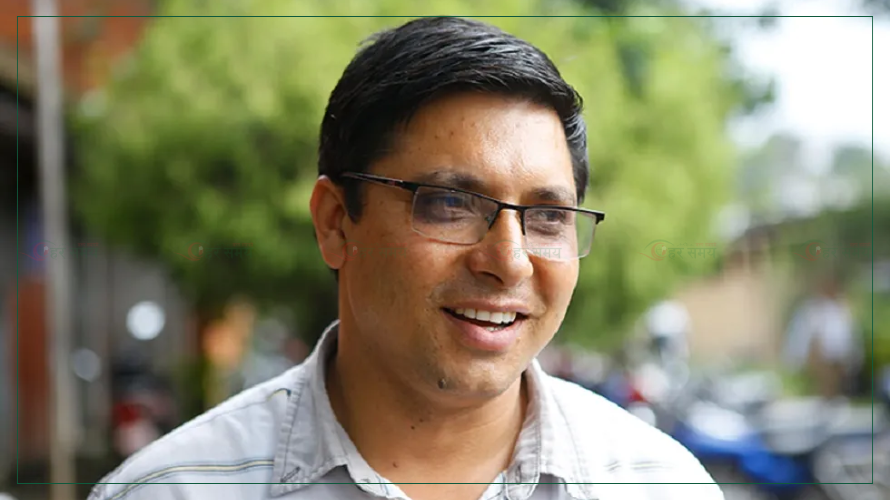 एमाले नेता माधव ढुंगेलले चेतावनी, ‘ज्ञानेन्द्र शाहलाइ निर्मल निवासबाट घोक्रेठयाक लगाउनु नपरोस्’