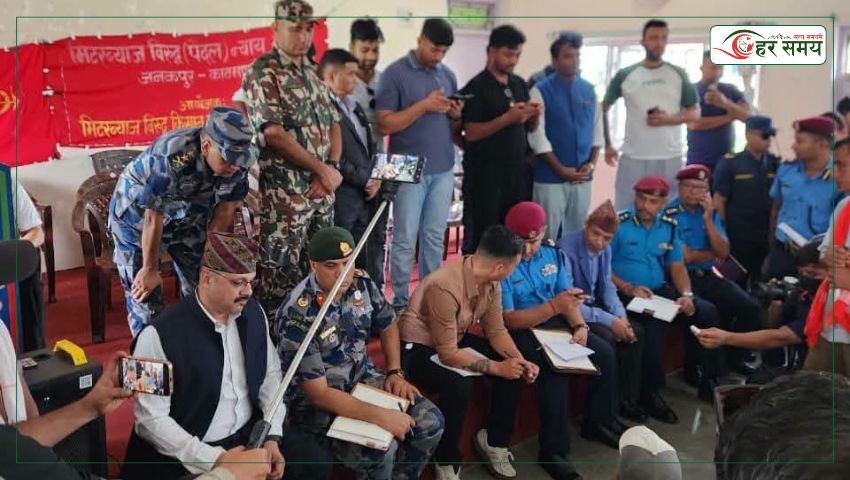 काठमाडौं हिँडेका मिटरब्याज पीडित रोक्न गृहमन्त्री निजगढमै, ६ बुँदे मागमा वार्ता