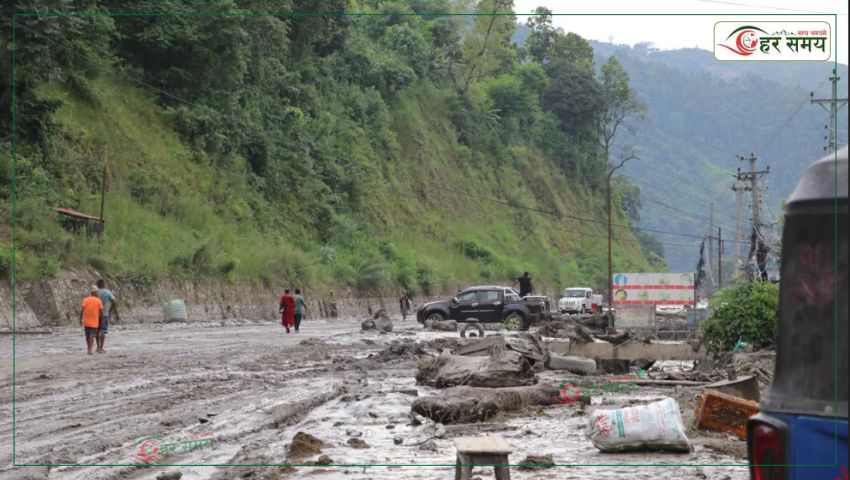विपद्का कारण गोरखा–धादिङ खण्ड पूर्ण ठप्प, अन्य चार राजमार्ग एकतर्फी मात्र सञ्चालन  