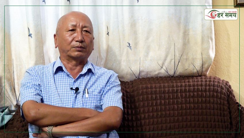चाडपर्वका बेला बूढापाका र आफन्तले नाच्न लगाउँथे, नाचेर पैसा कमाउँथे : श्रवण मुकारुङ
