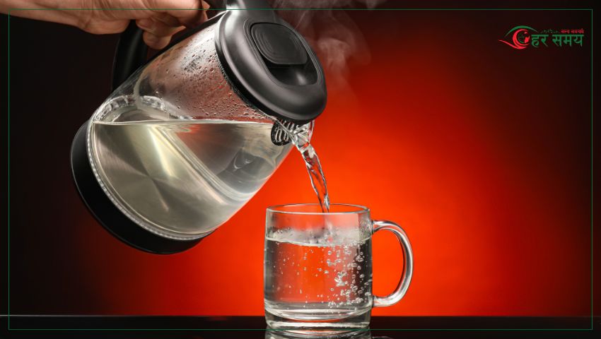 बिहान खाली पेट तातो पानी पिउनु स्वास्थ्यका लागि लाभदायक