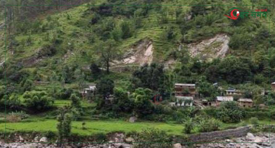 बाढी पहिरोको उच्च जोखिममा ओलेना बस्ती, स्थानान्तरणको पर्खाइमा स्थानीय