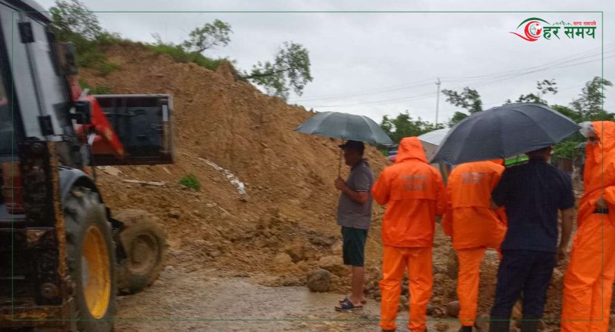 बिहानै देखि बन्द पूर्ण रूपमा बन्द भएको नारायणघाट–बुटवल सडक खण्ड एकतर्फी सुचारु