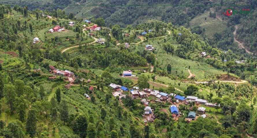 जेठ १८: धादिङको देउराली डाँडाको मनोरम दृश्य