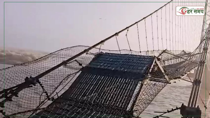 दोधारा चाँदनी र भीमदत्त नगरपालिका जोड्ने महाकाली नदीको झोलुङ्गे पुल चुँडियो