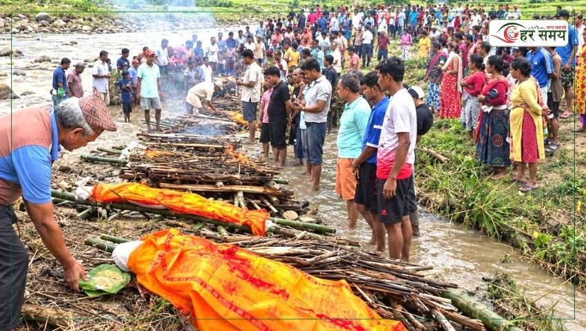 शवसमेत नभेटिएपछि कुशको शरीर बनाएर सिन्धुलीका नौ जनाको अन्तिम बिदाइ