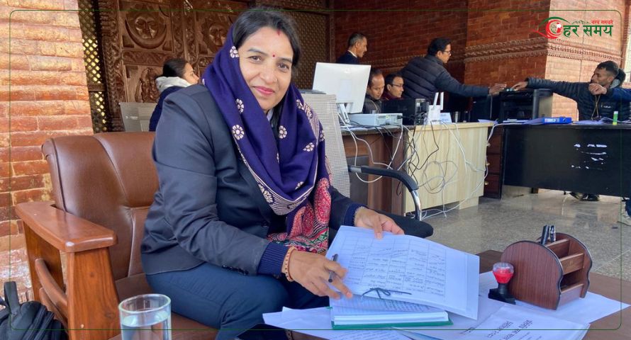 यी महिला निर्वाचन अधिकृतः जसले हाक्दैछन् २१ फागुनको निर्वाचन