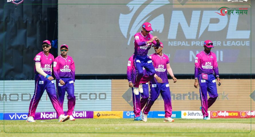 जनकपुर बोल्ट्सका खेलाडीहरूले बिहीबार आमाको नाम लेखिएको जर्सी लगाएर खेल्ने