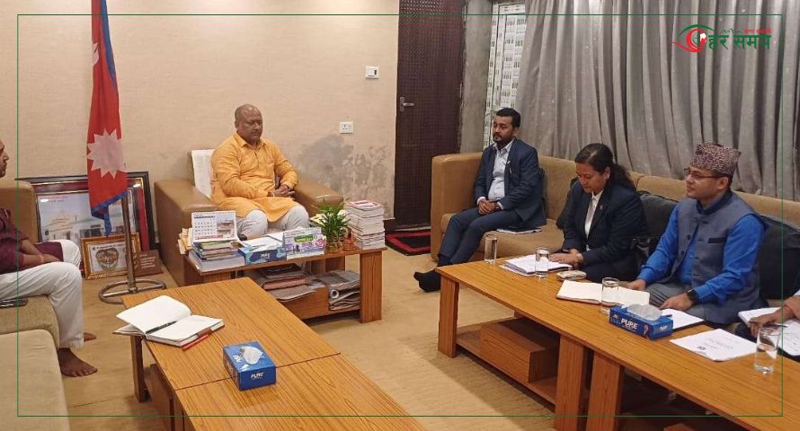 मुख्यमन्त्री सिंह र खानेपानी मन्त्री प्रदीप यादवबिच भेटवार्ता, खानेपानी समस्या समाधानको लागि अभियानकै रूपमा काम गर्ने सहमति
