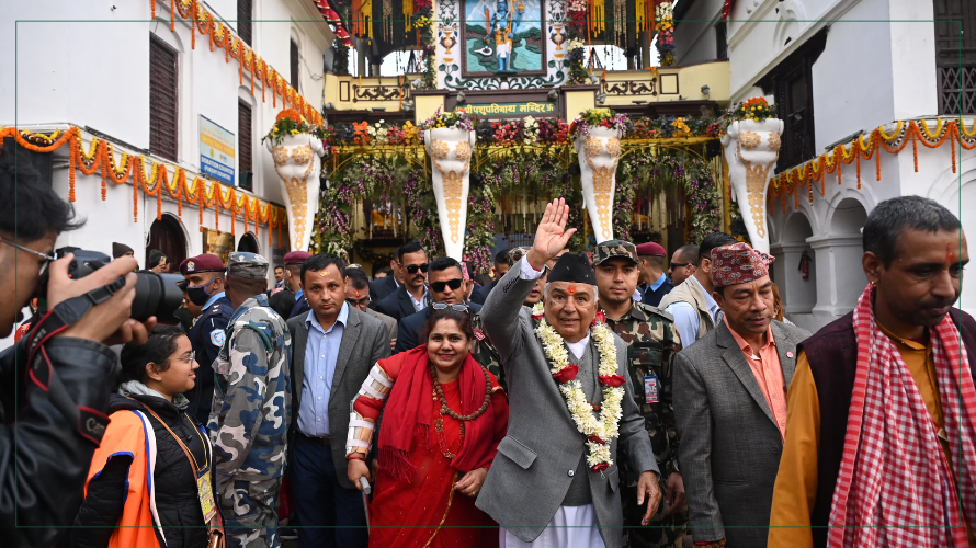 राष्ट्रपति पौडेलले गरे पशुपतिनाथको दर्शन (भिडियोसहित)