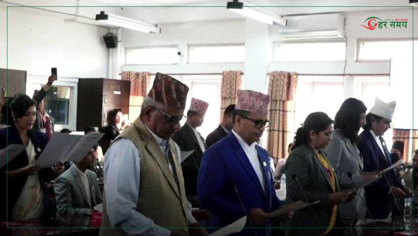 १२ नवनिर्वाचित सभापतिहरुले लिए पद तथा गोपनीयताको शपथ