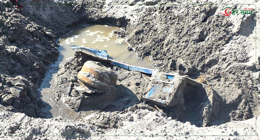 सिमतालमा खसेर बेपत्ता भएको बसको आज पनि उत्खनन गरिने