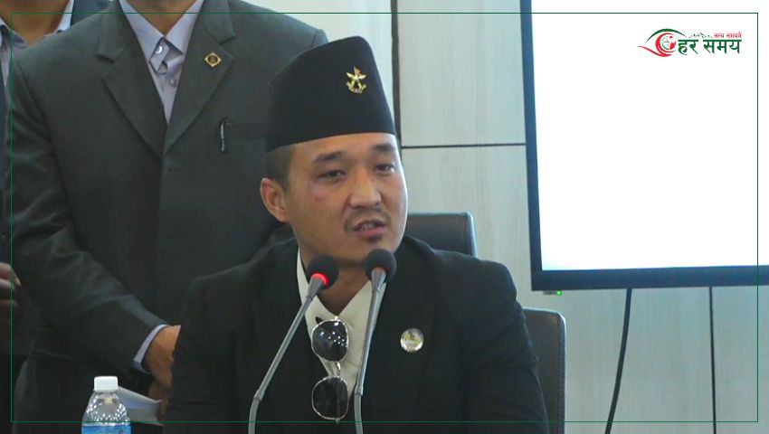 गृहमन्त्री सुदन गुरुङले गरे पदबहाली