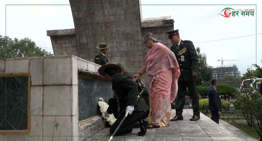 पदभार ग्रहणअघि प्रधानमन्त्री कार्कीद्वारा शहीदप्रति श्रद्धाञ्जली अर्पण 