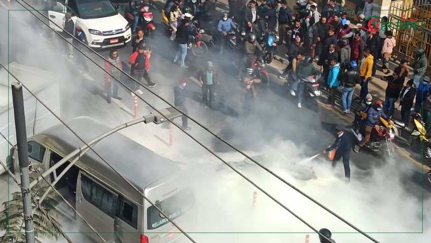 जमलमा तीन वटा सवारी साधन ठोक्किएर दुर्घटना